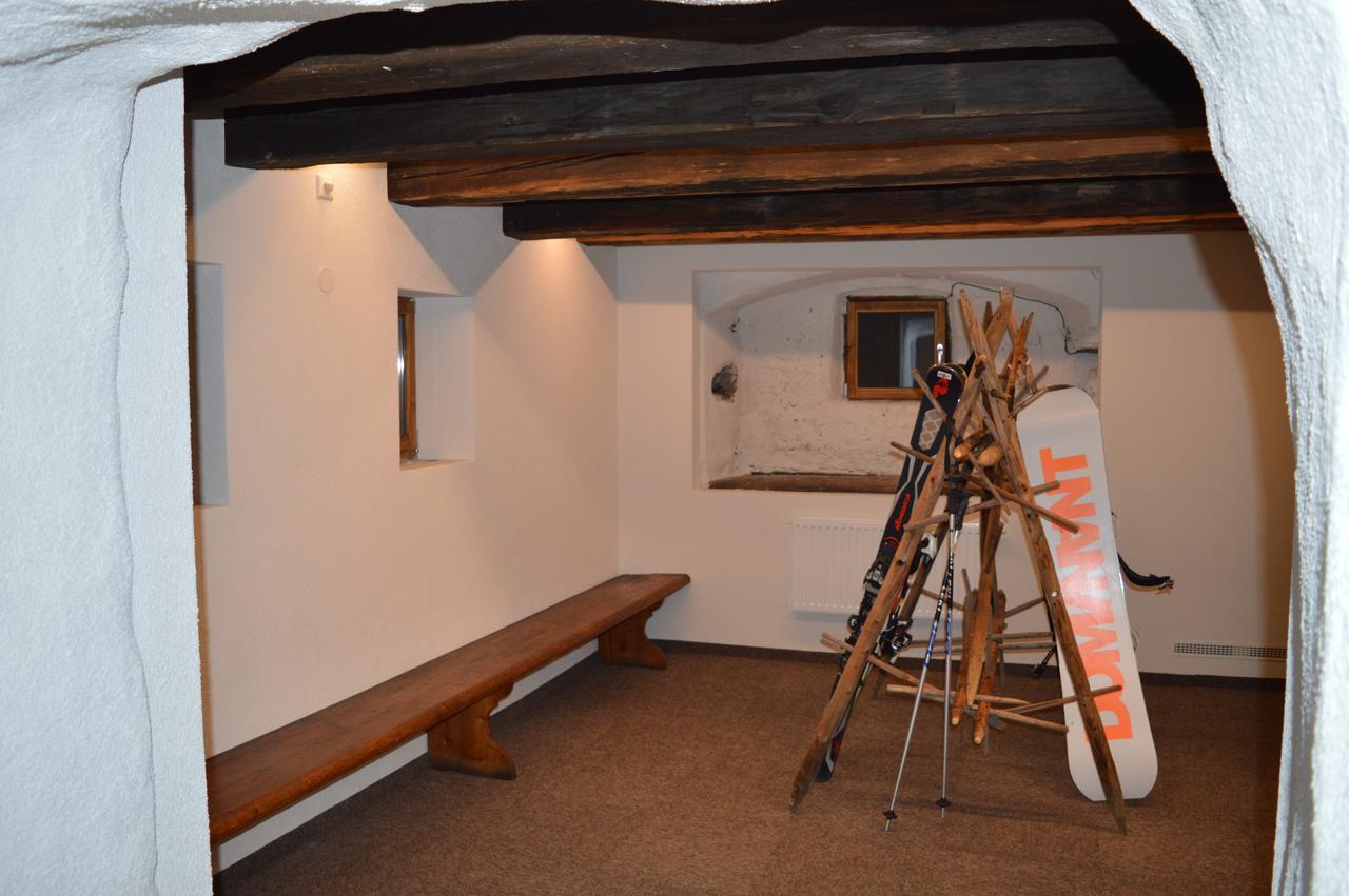Gasthof Zum Stern Oetz Buitenkant foto