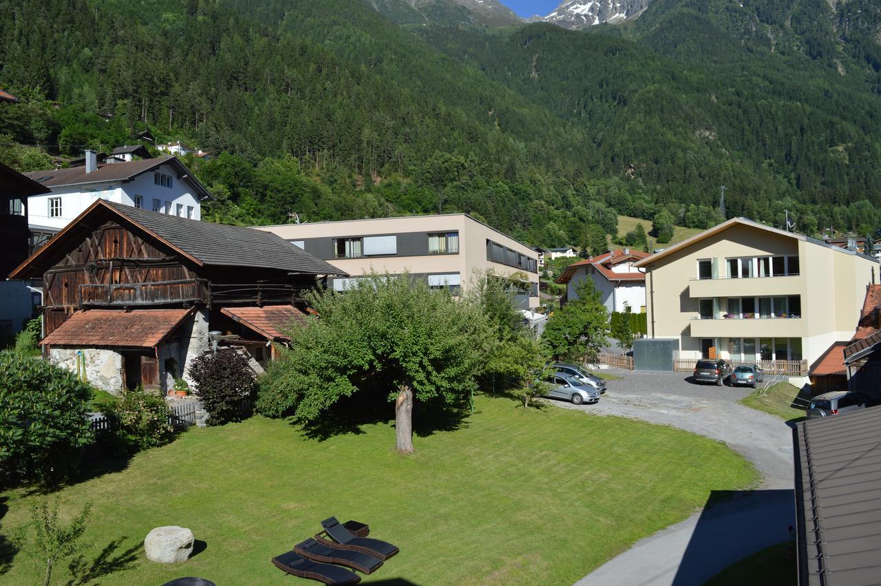 Gasthof Zum Stern Oetz Buitenkant foto